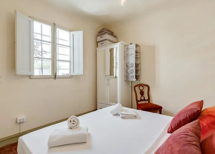 Guesthost - Il Nido Dell'artista Apartment